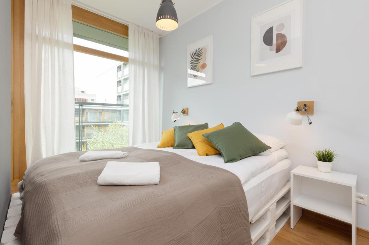 Apartament Cozy & Sunny For 4 Guests Kolejowa By Renters *