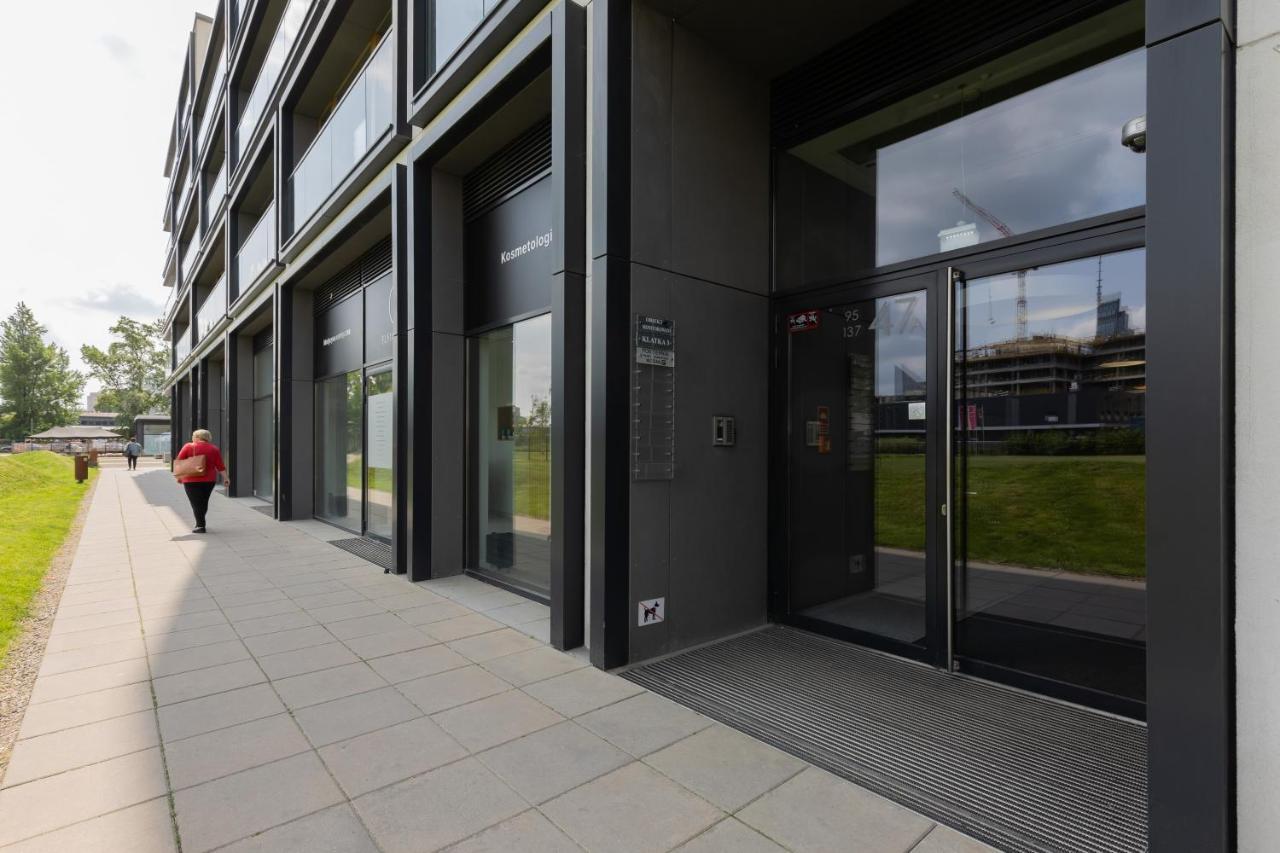 Cozy & Sunny For 4 Guests Kolejowa By Renters * Warszawa